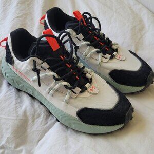 Under Armour Fat Tire venture Pro HSFT Size Mens 9.5  Woman 11 Athletic Shoes EX